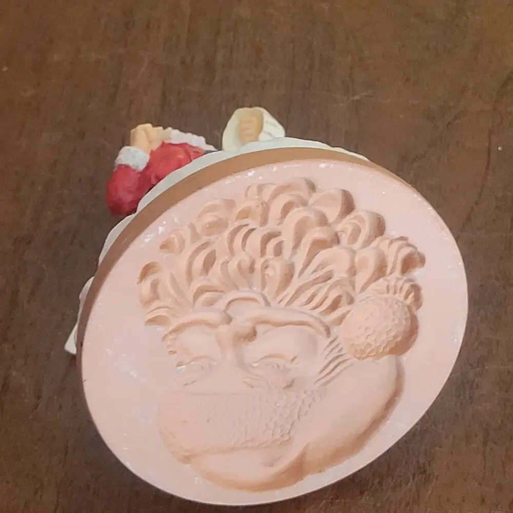 Vtg 1997 Shaker Hearth Santa Claus with List Christmas Cookie Press Clay Figure